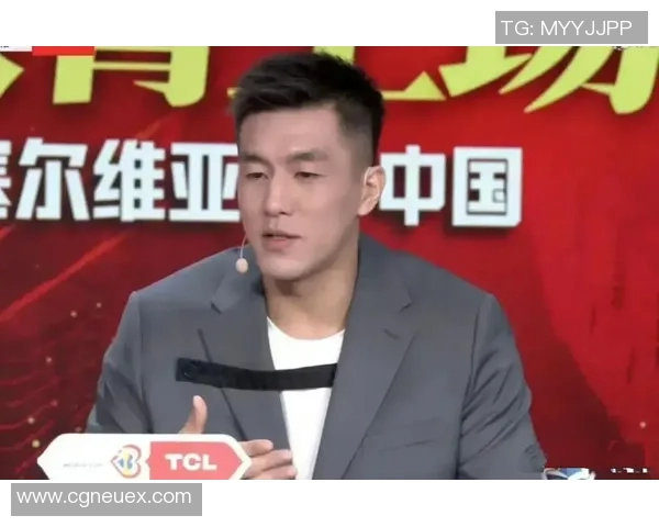 有情有义!郭艾伦心痛郭士强:头发更白,压力更大,看着很疼爱